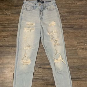 Hollister High Waisted Mom Jeans